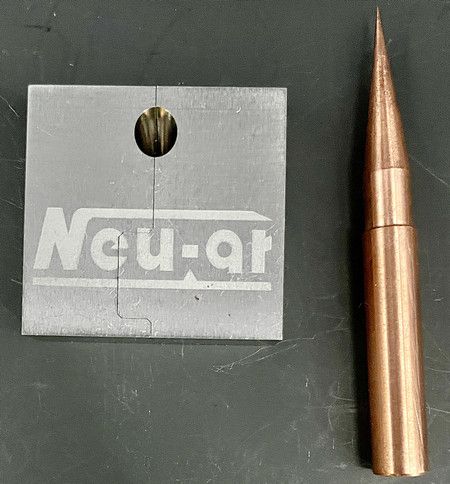 inclined injection holes (sprue gate) can also be directly EDM-machined to achieve a mirror-like surface finish.